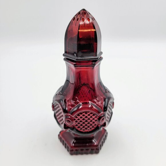 Avon Cape Cod Ruby Red Dish Collection Salt Or Pepper Shaker Vintage Read - Picture 2 of 10